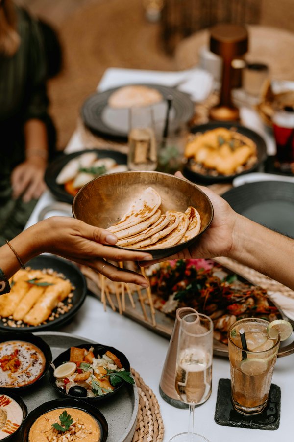 Voyagez en cuisinant : des recettes authentiques à découvrir